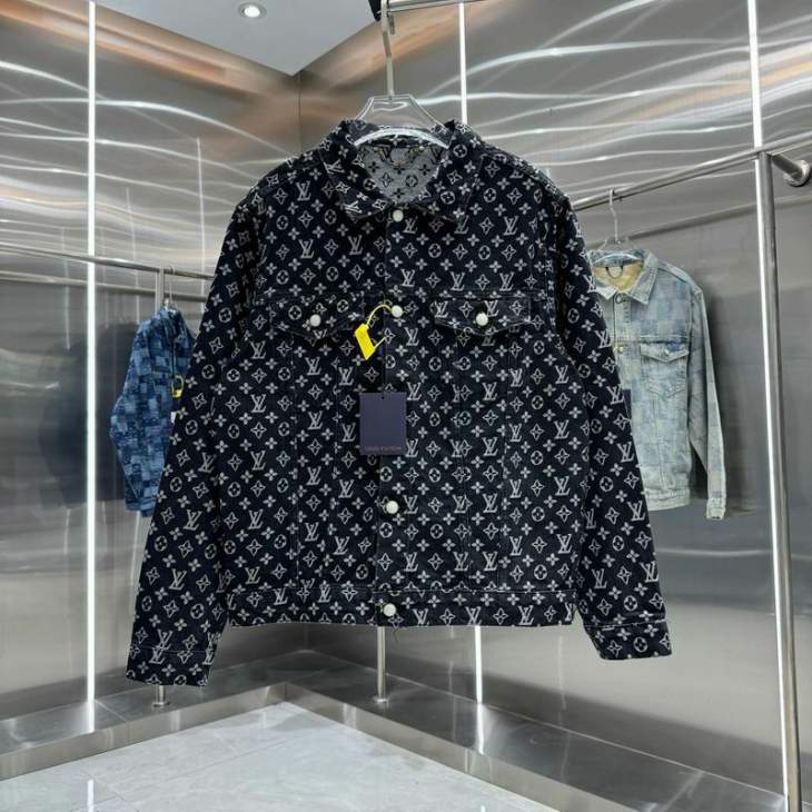Picture of LV Sweater Suits _SKULVsz46-52M-2XLhgntx3441211